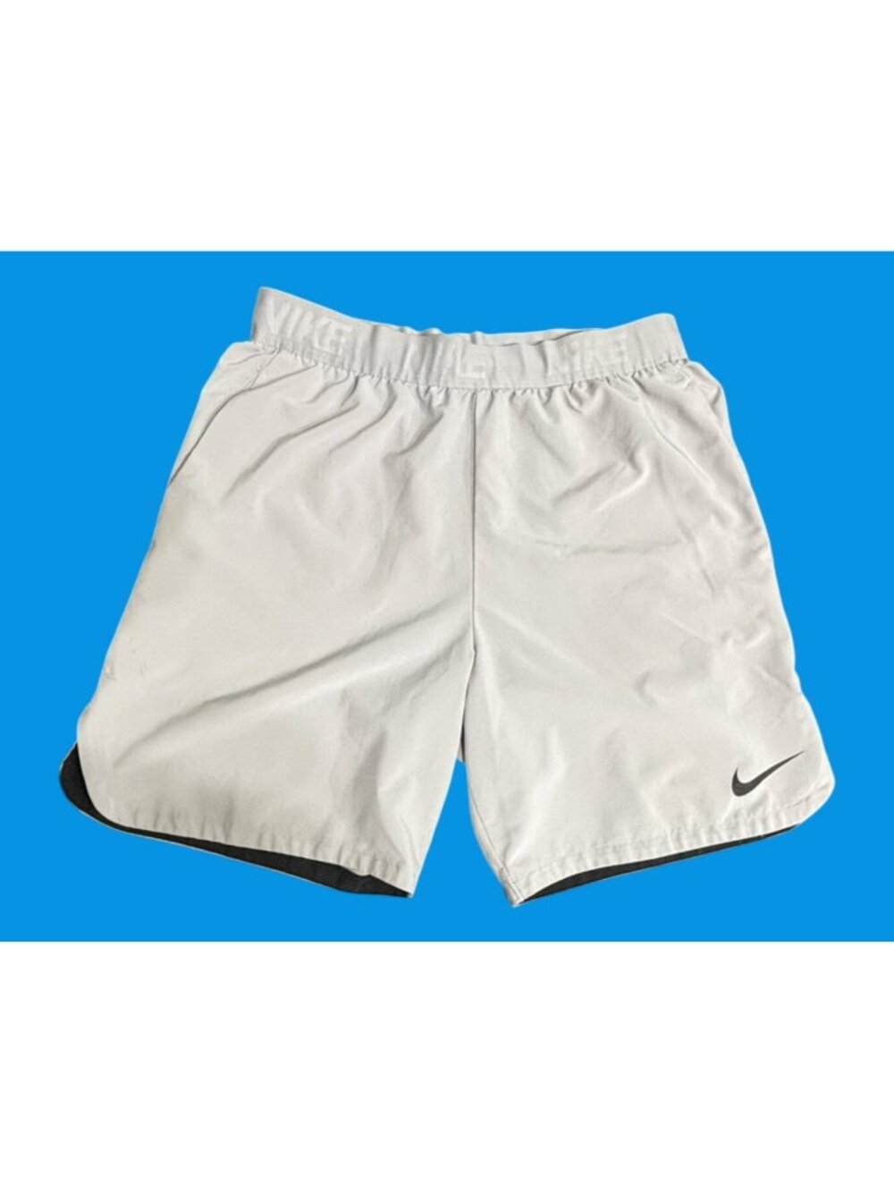 Nike Men’s Gray Dri‑Fit Training Athletic Shorts L 7.5” Inseam CT8463‑059